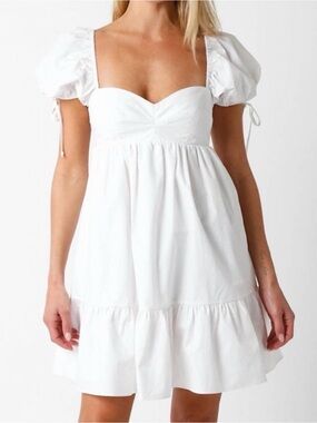 Olivaceous White Puff-Sleeve Baby doll Mini Dress Size M (originally $98)